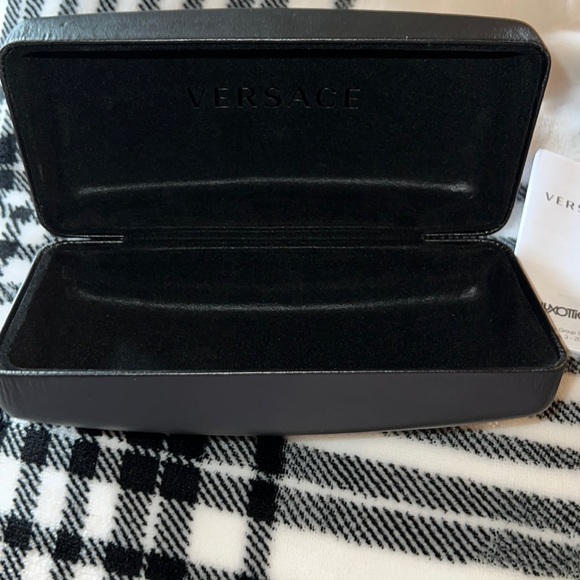 Versace Round Sunglasses - Picture 5 of 14